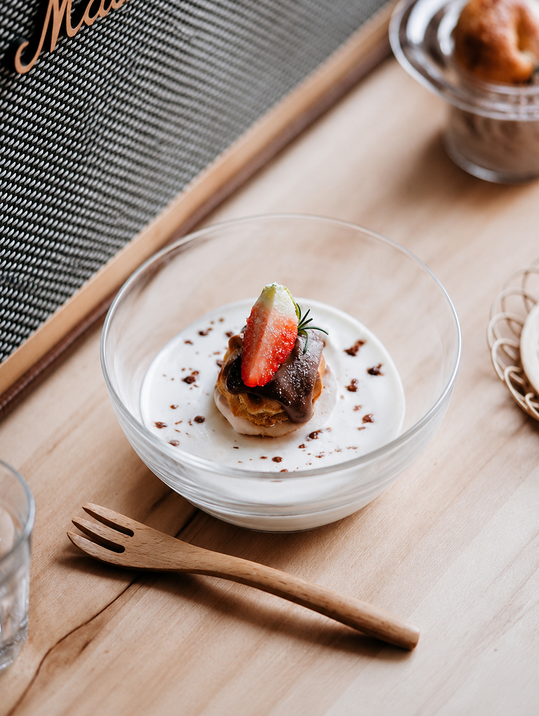 STRAW HAT Dessert Bowls Medium