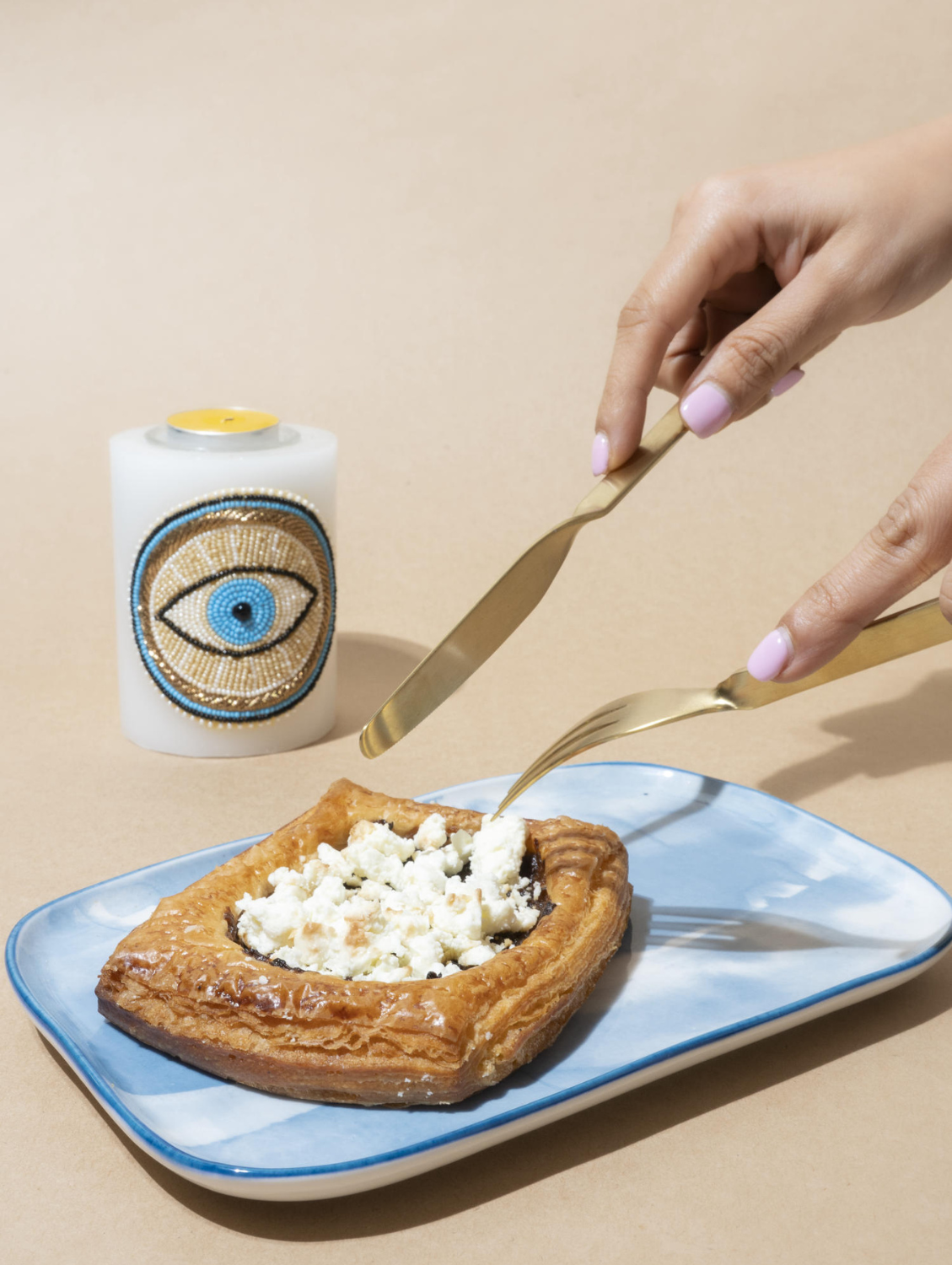 AIRY BLUE Rectangular Plate- Medium 9"