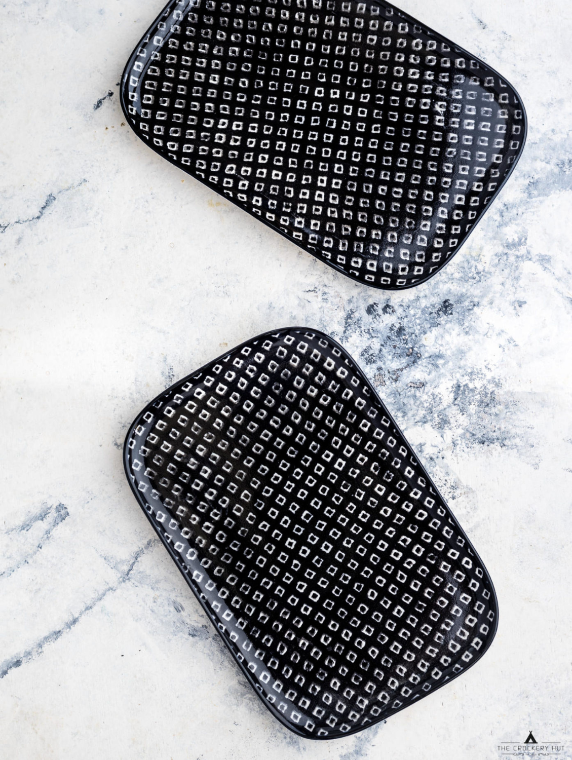 AMARA BLACK Rectangular Plate- Medium 9"