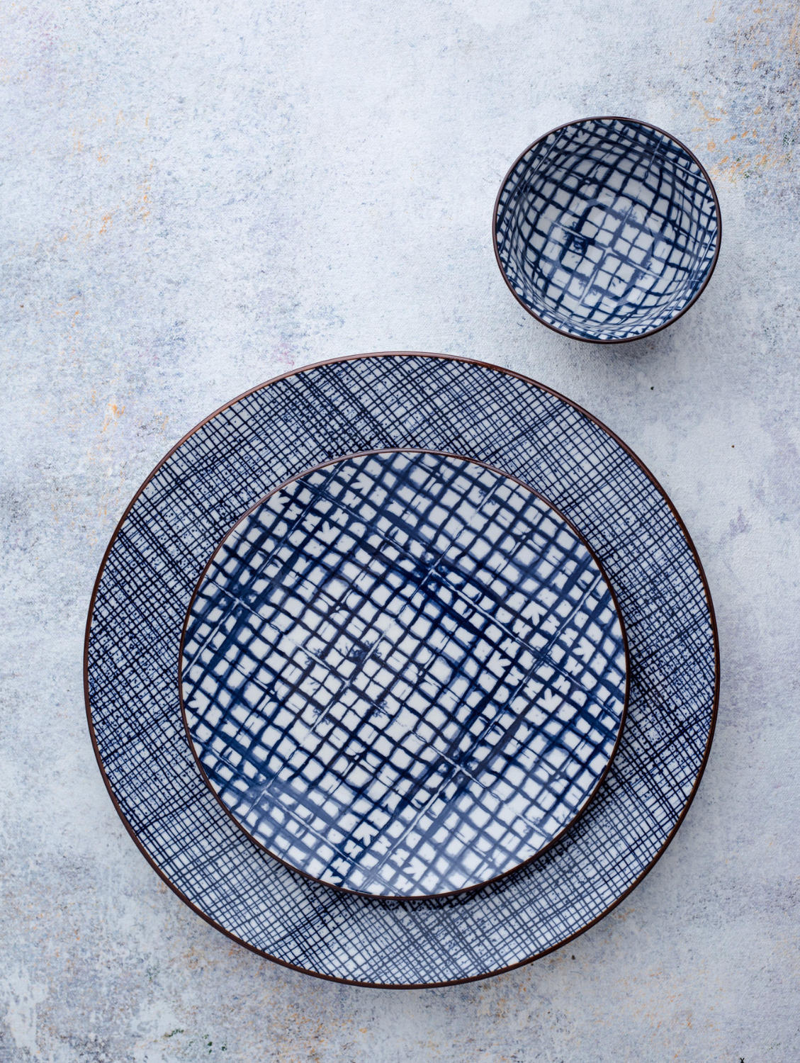 BLUE PLAID Round Side Plate 7.5"
