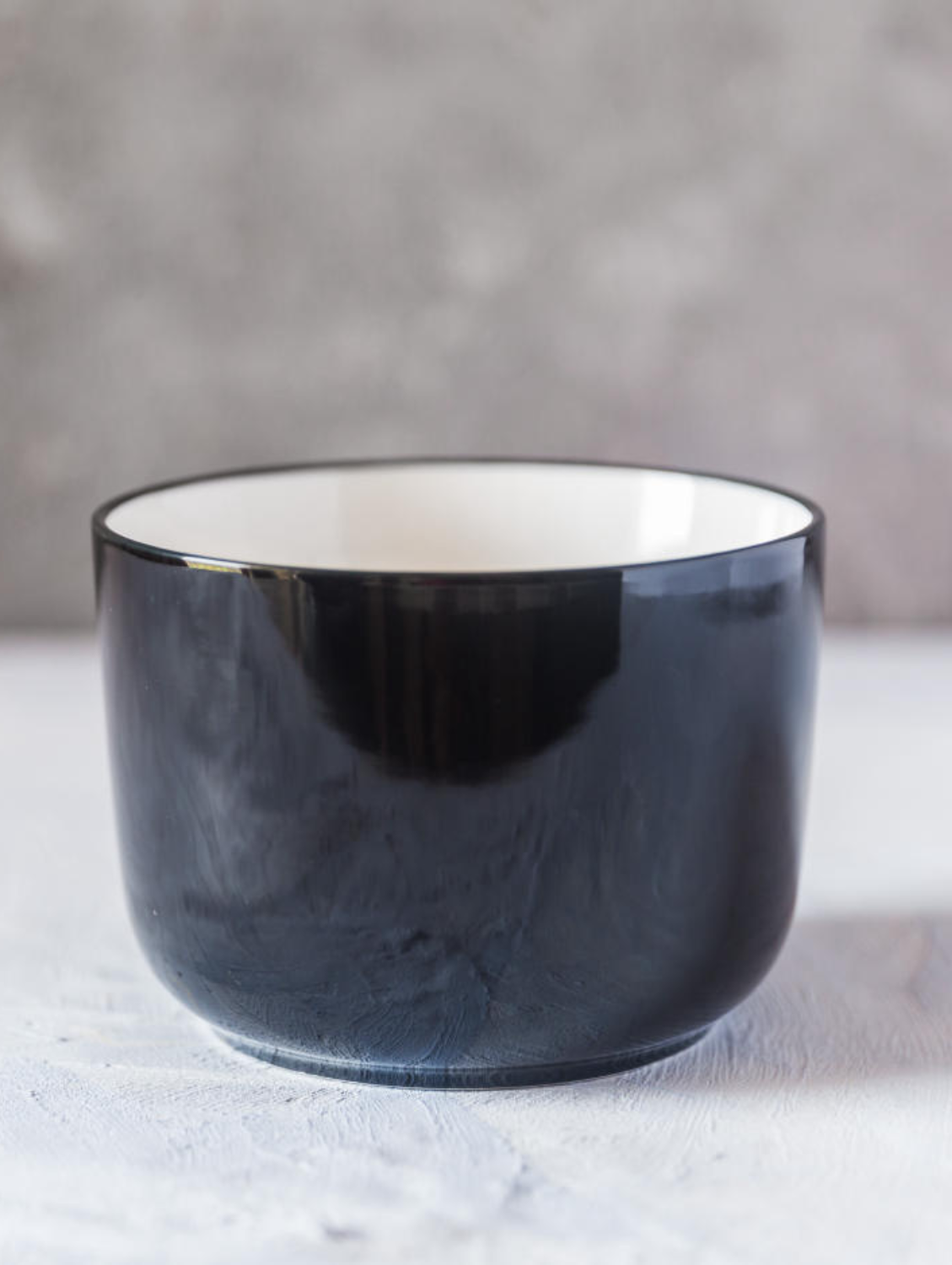 CARBON AND ASH Round Serving Bowl 13 cms