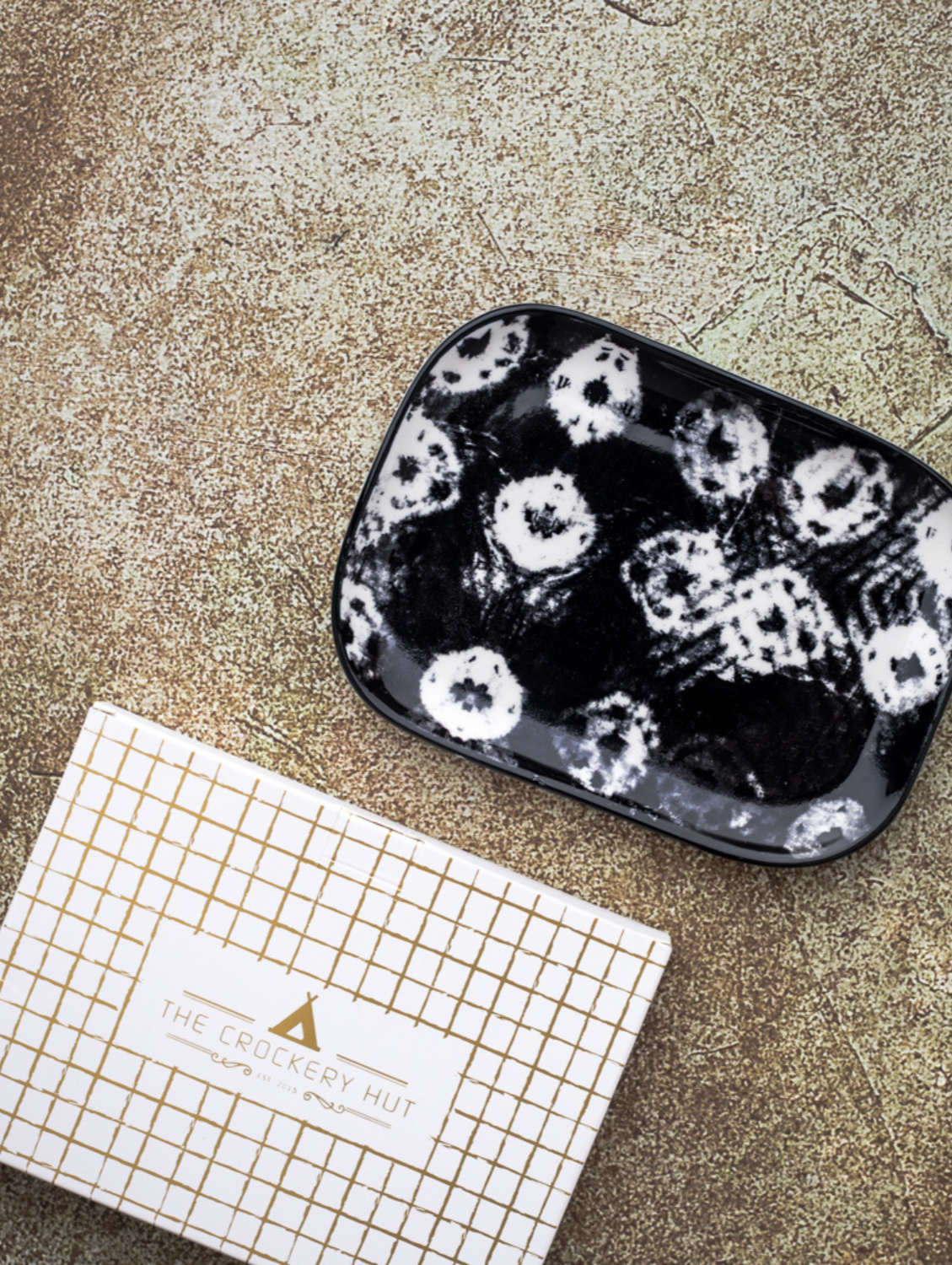 CARBON AND ASH Rectangular Plate - Small 5.5"