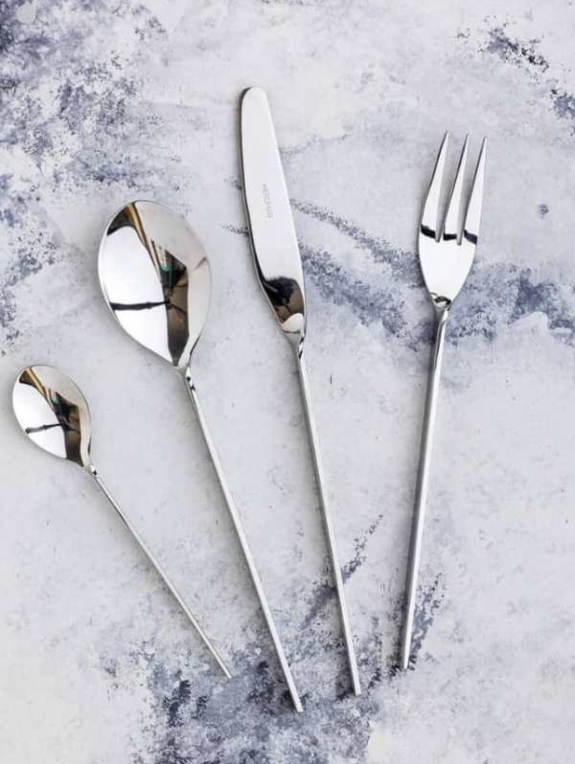 GLOSSY SILVER Cutlery Set (24 Pcs)