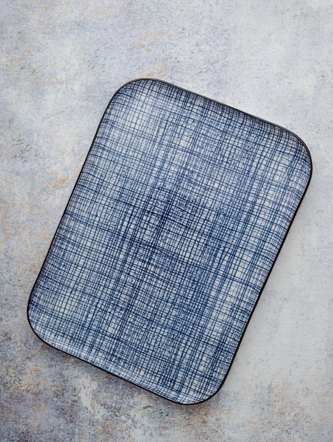 HIGH STREET CHECKERED Rectangular Plate - Large 12"
