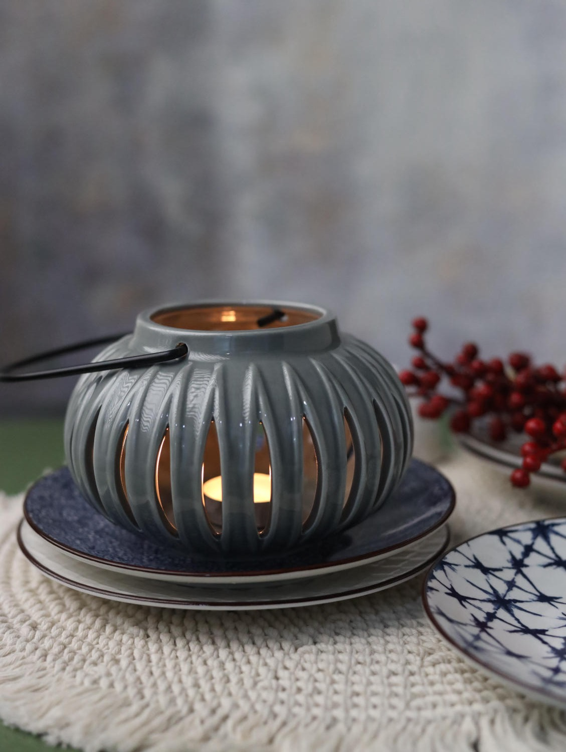 Mystical Grey Lantern 9 cm