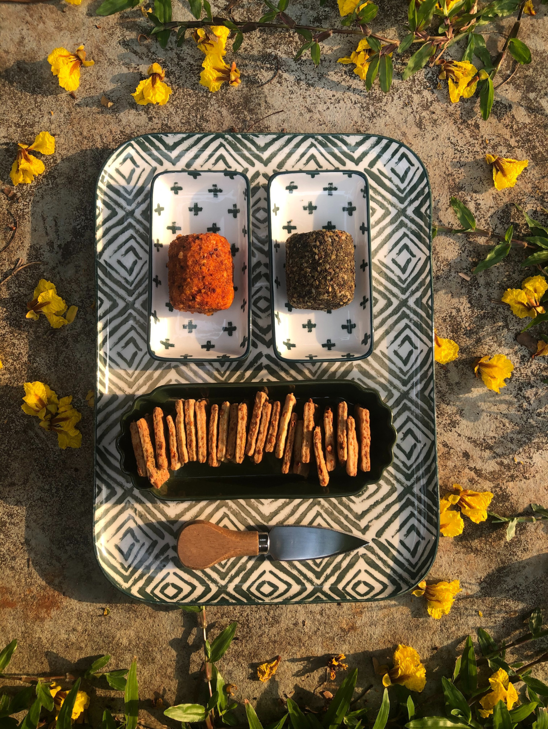 Navajo Green Rectangular Plate- Large 12"