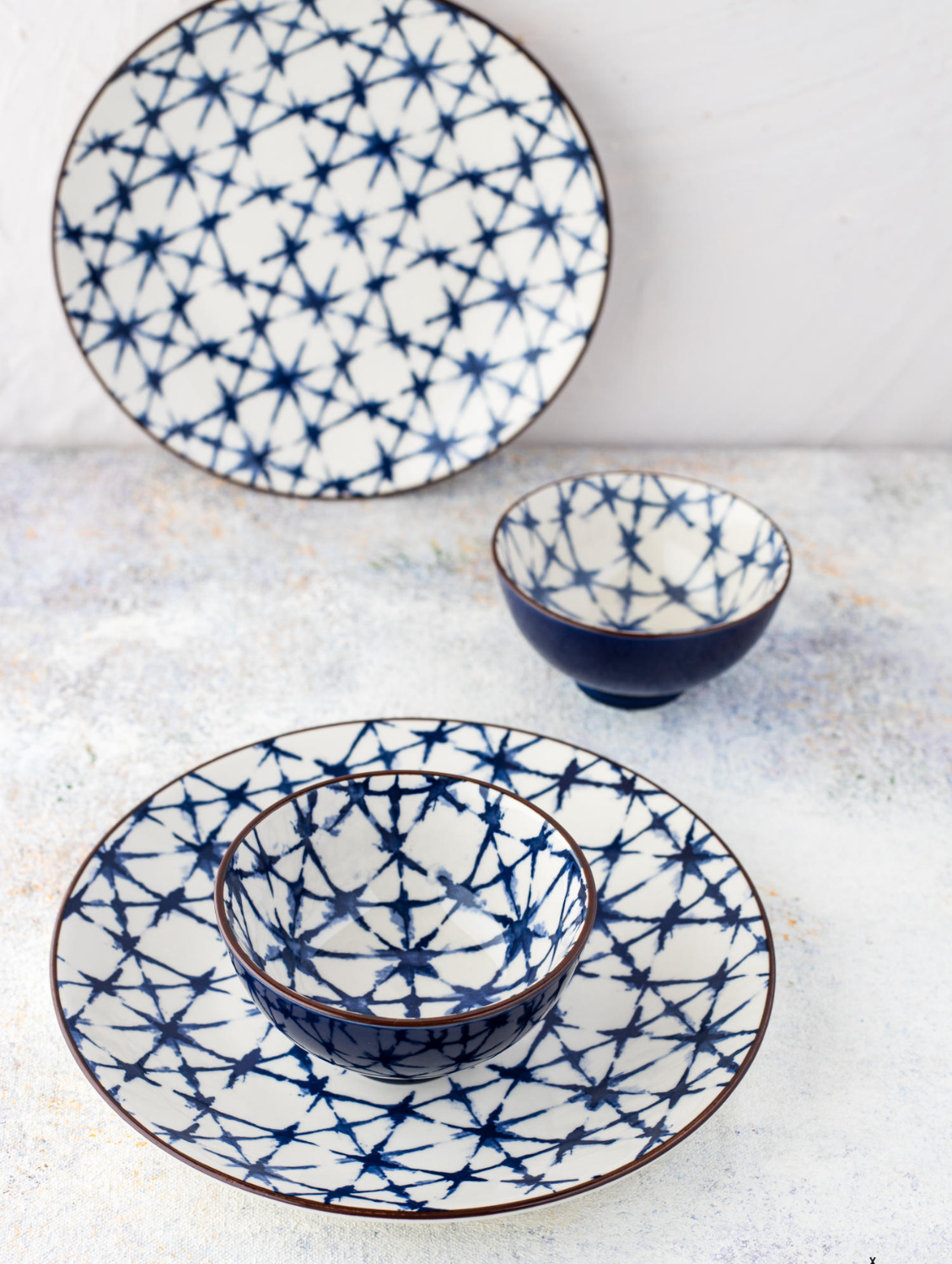 CRISS CROSS Round Side Plate 7.5"