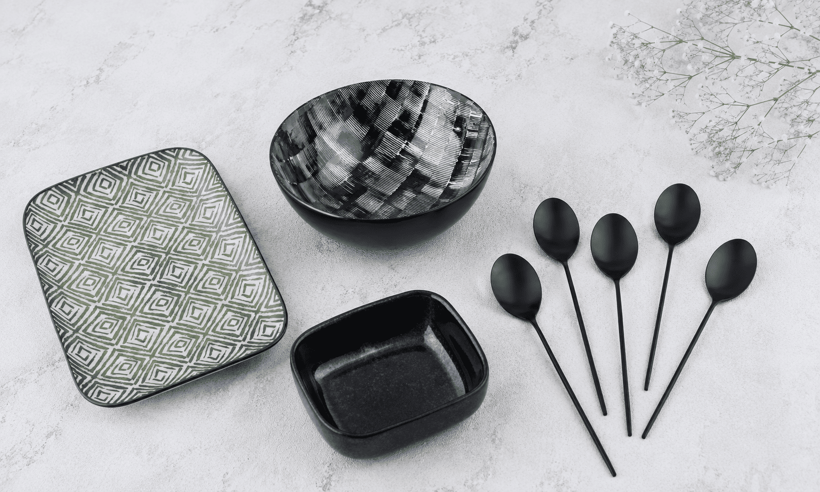 Types of Crockery and Cutlery: Uses, Materials and Buying Tips