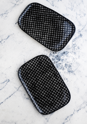 AMARA BLACK Rectangular Plate- Medium 9"