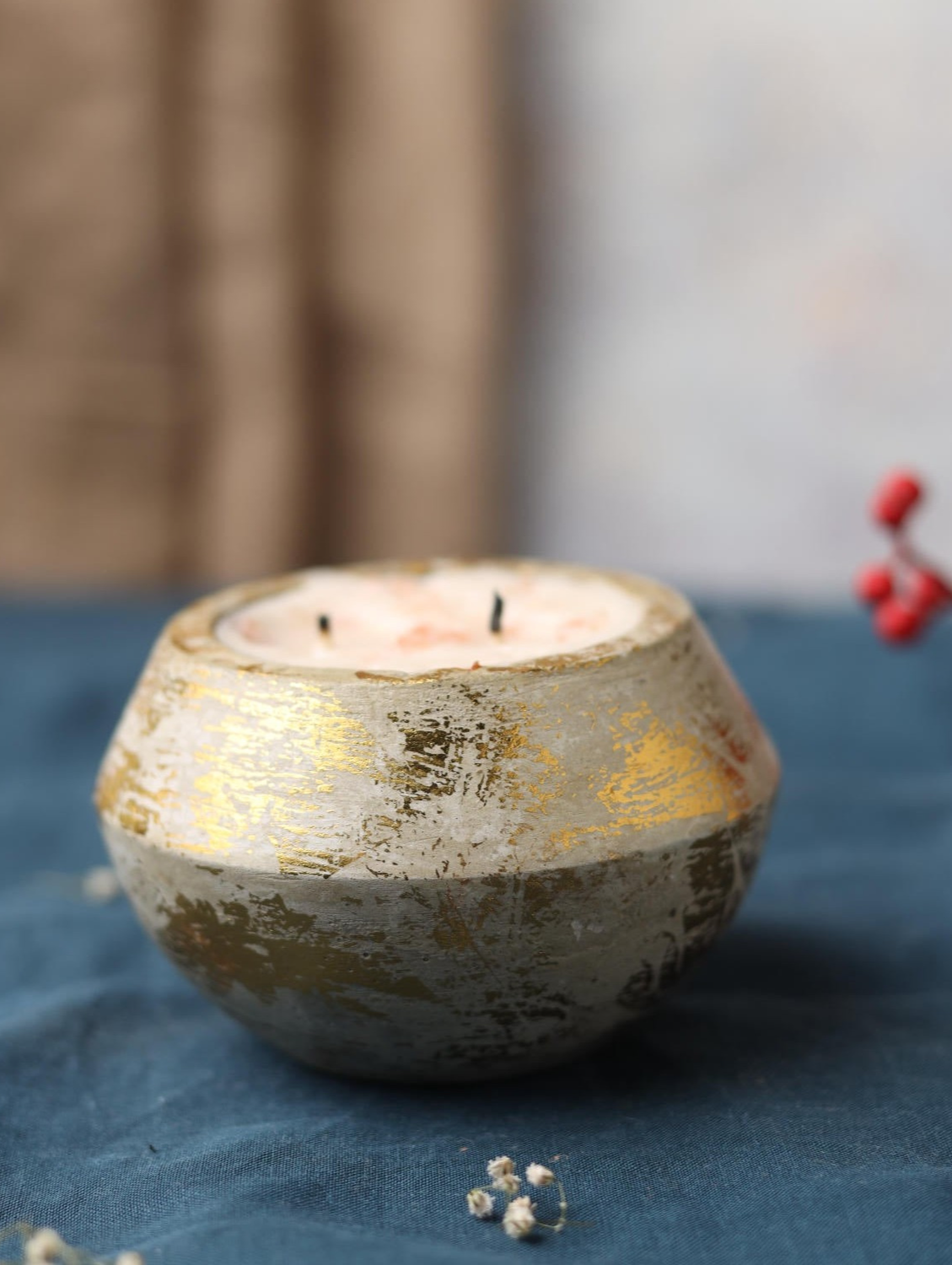 Grey Pot Shaped Candle - Jasmine Tea Fragrance
