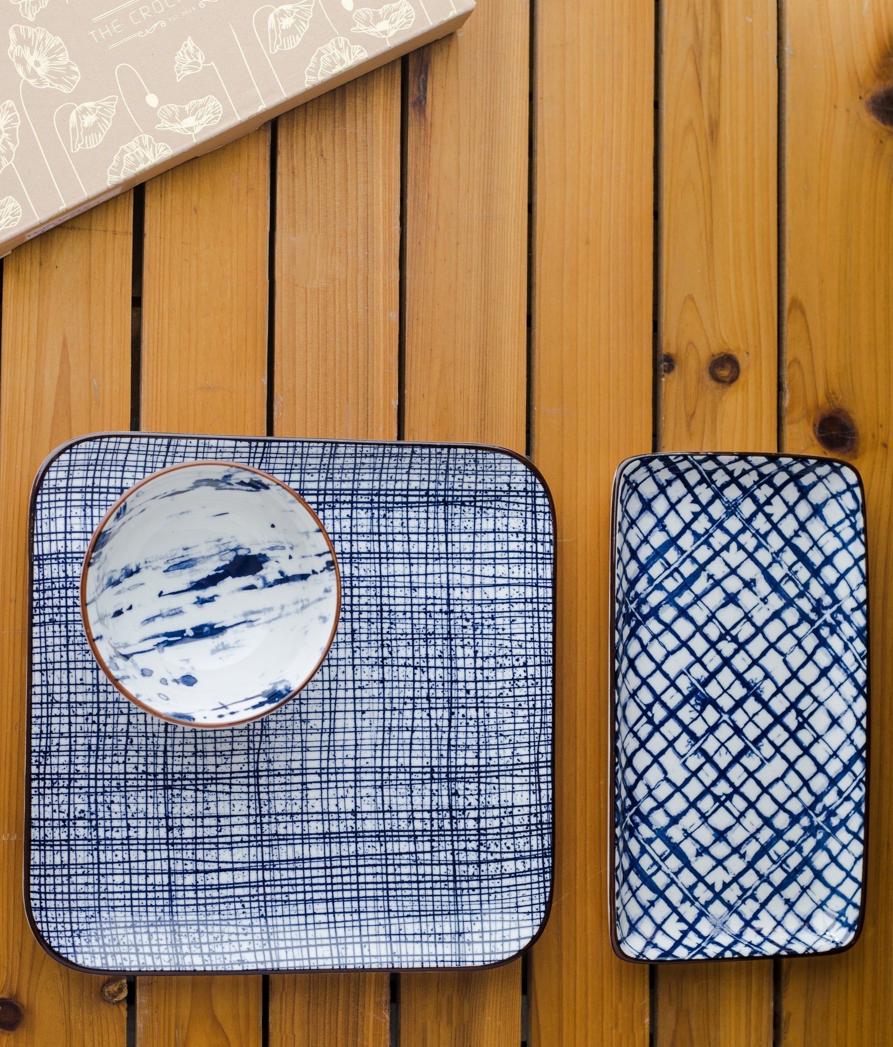 BLUE PLAID RECTANGULAR SIDE PLATE 8"